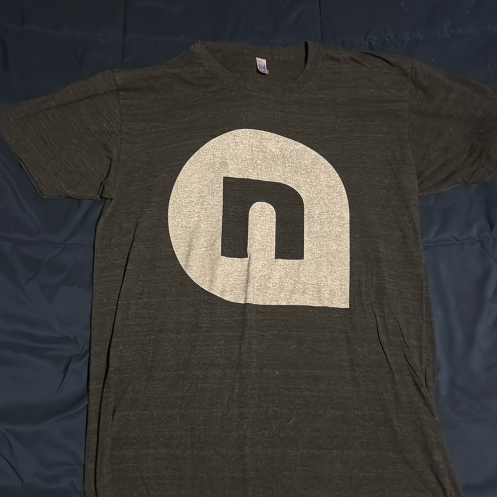 Men’s t-shirt size large